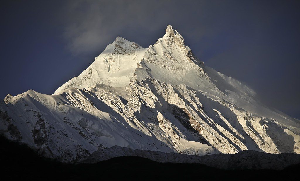 Manaslu Circuit Luxury Trek - 17 Days
