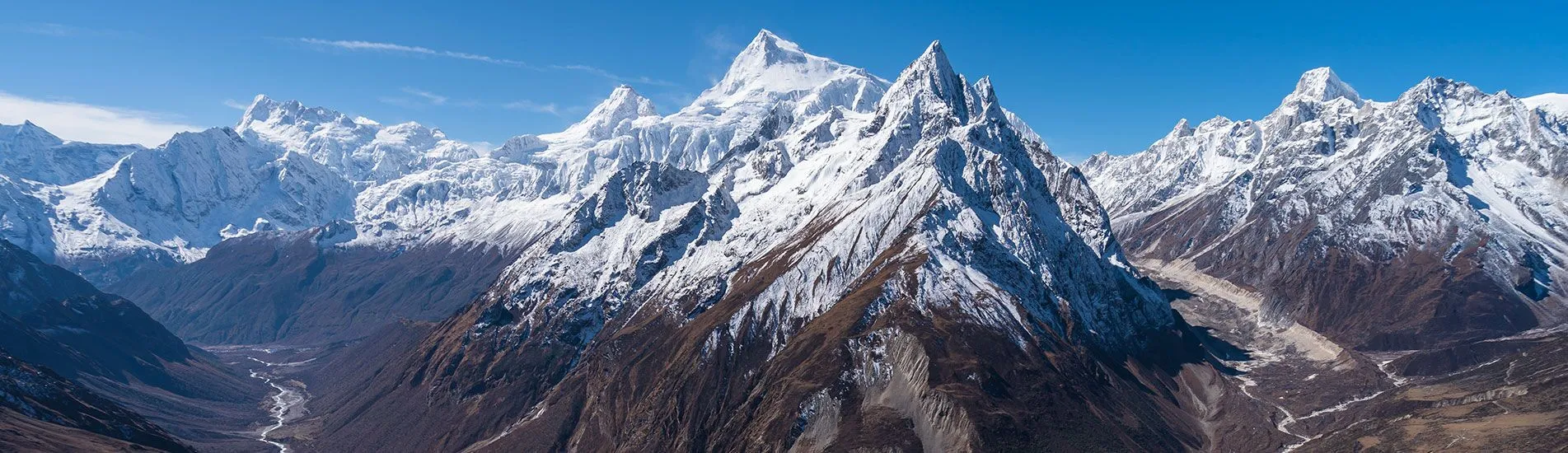 Mountains and Peaks Along the Manaslu Circuit Trek